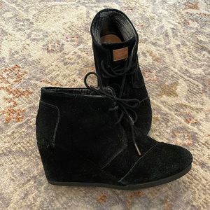 Toms laced wedges